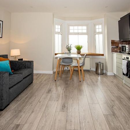 Bright And Luxurious Flat In The Heart Of Reading Leilighet Eksteriør bilde